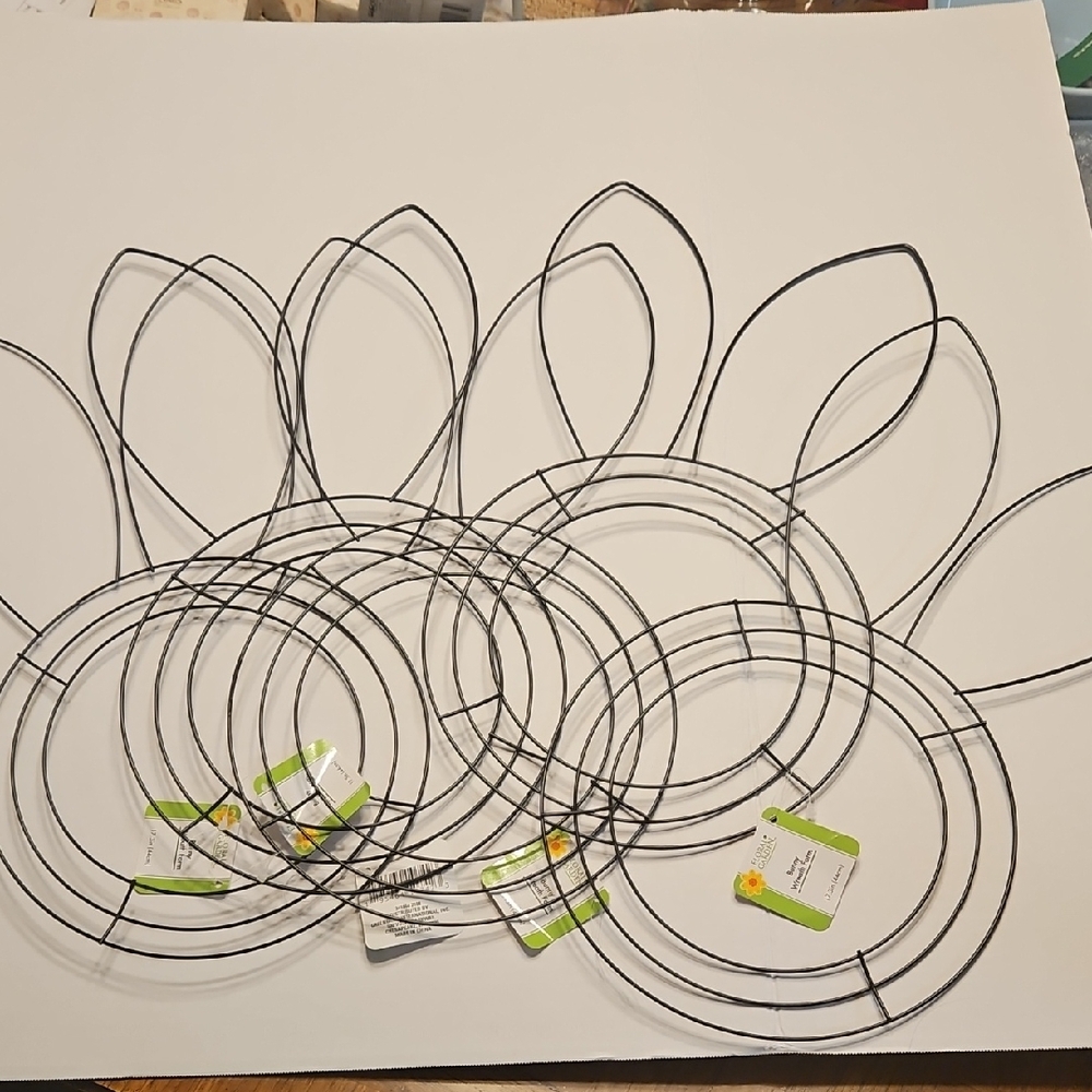 Wire Wreath Frames - Black Metal Pack